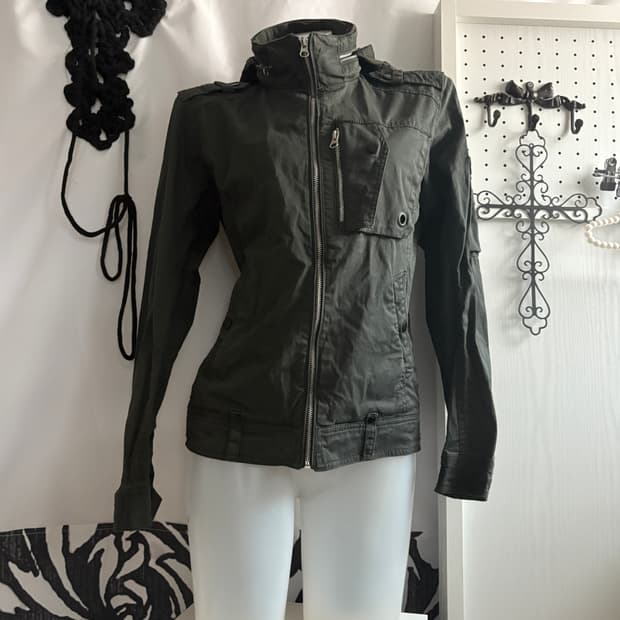 • Dark Khaki High Neck Hooded Jacket