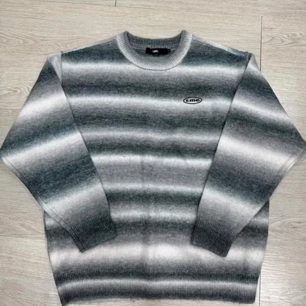 LMC 엘엠씨 OVAL OMBRE BRUSHED KNIT SWEATER
