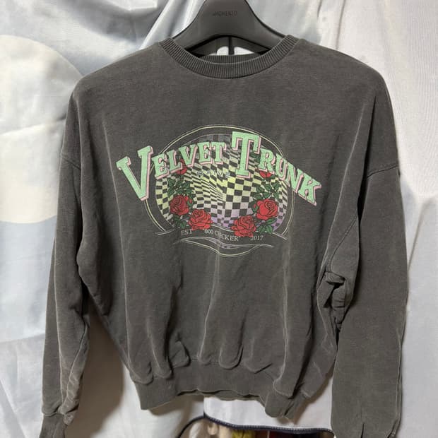 프린팅 빈티지워싱 맨투맨