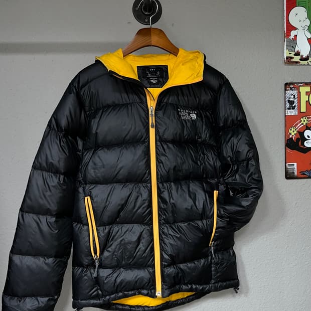 마운틴하드웨어 배색 패딩