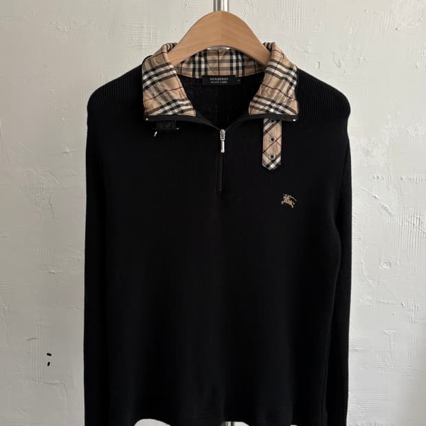 버버리 블랙라벨 노바체크 카라 블랙 반 집업 니트