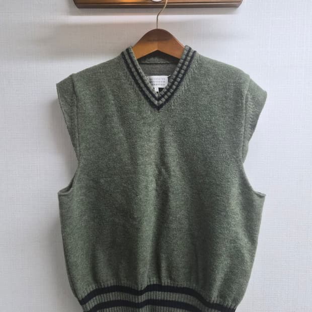 새제품 EU 46) 메종 마르지엘라 10번 니트 베스트 팝니다