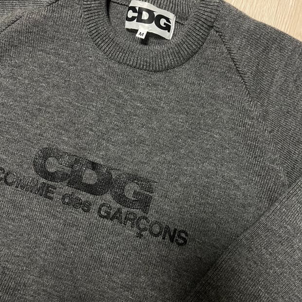 CDG 라운드넥 니트 그레이