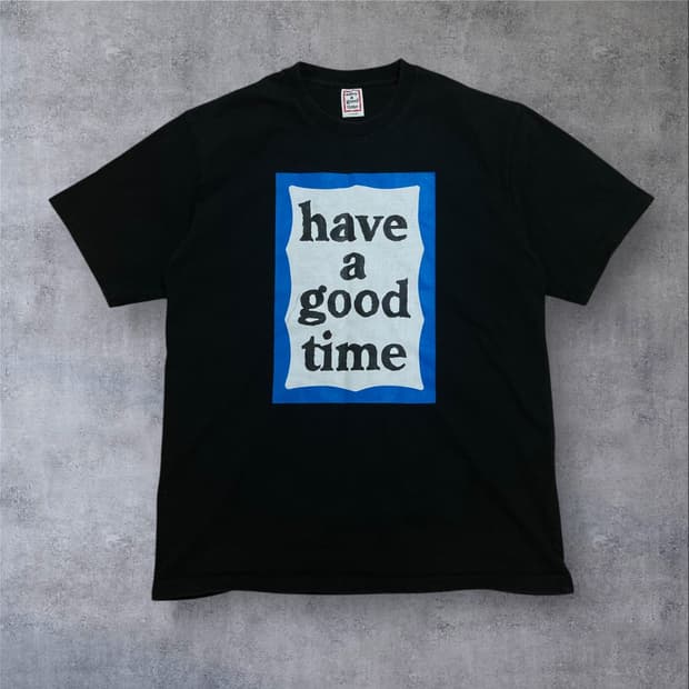 해브어굿타임 빅로고 블랙 반팔티