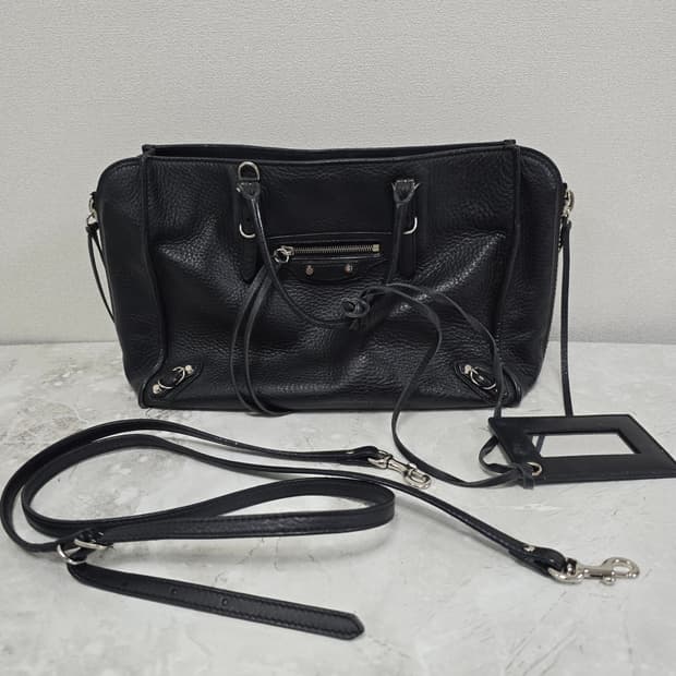 발렌시아가 파피에르 a6 토트백 판매