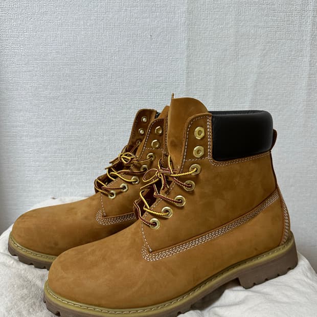 호킨스 6인치 옐로우부츠 