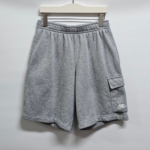 나이키 클럽 프렌치테리 카고 반바지 S