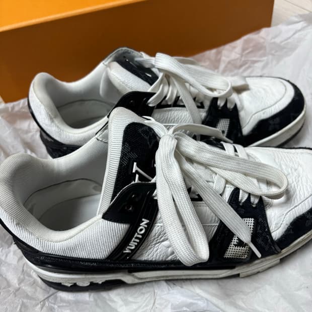 루이비통 LV스니커즈 팝니다