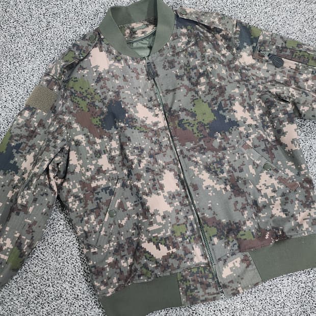 밀리터리 디지털 카모 전차병 점퍼 상태좋음