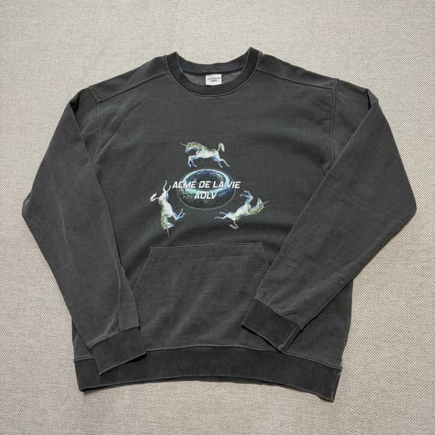 아크메드라비 피그먼트 유니콘 맨투맨