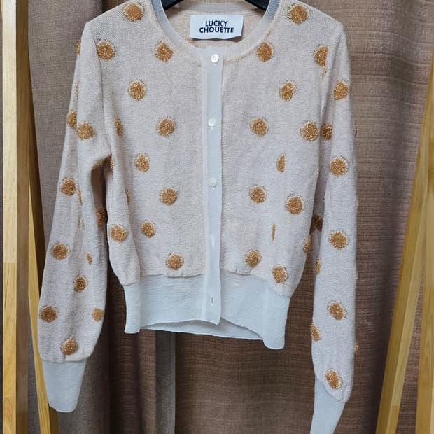 럭키슈에뜨 도트 패턴 가디건