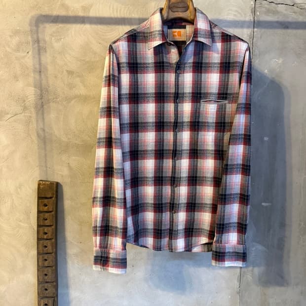 휴고보스 아웃도어 셔츠 100