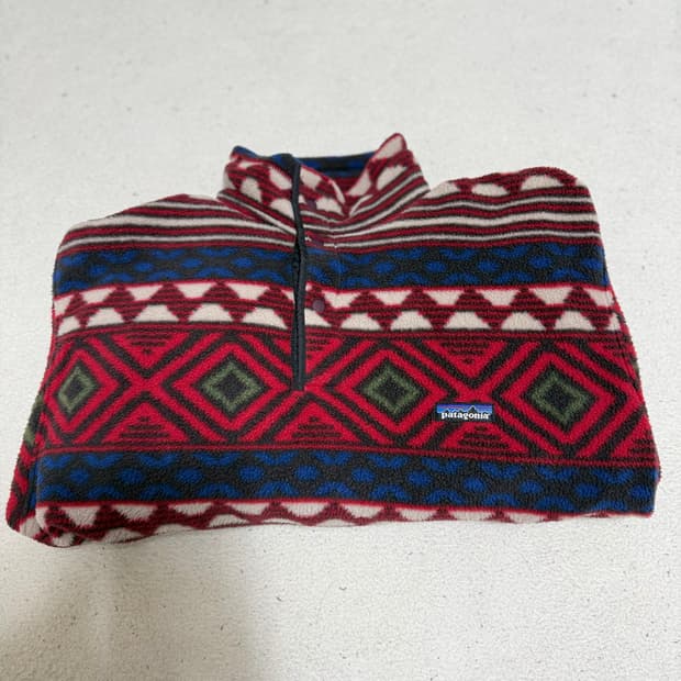 파타고니아 패턴 플리스 풀오버