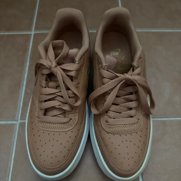 나이키 코트비전 알타