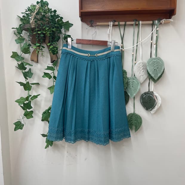 고전 엑시즈팜 맛 glacier 미디 스커트