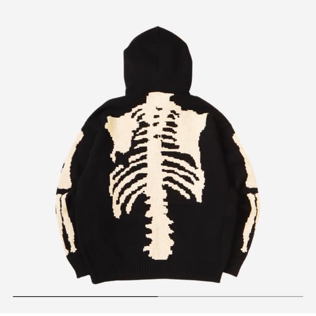 캐피탈 본 후드 블랙