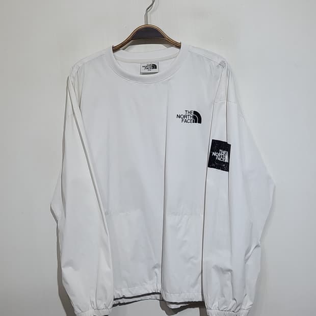 (M) 노스페이스 웜업 티셔츠 화이트 스판 땀복 긴팔티 