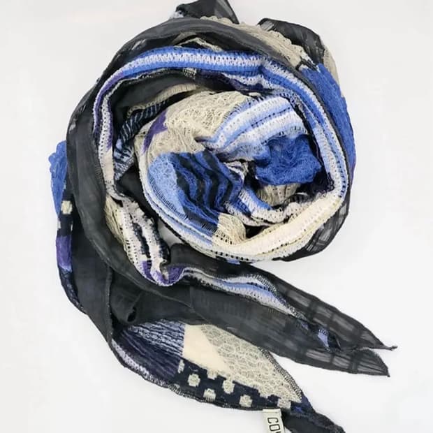 코이세이오 스카프