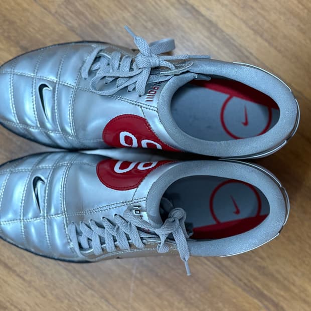 나이키 토탈90 sp 메탈릭 실버 앤 블랙