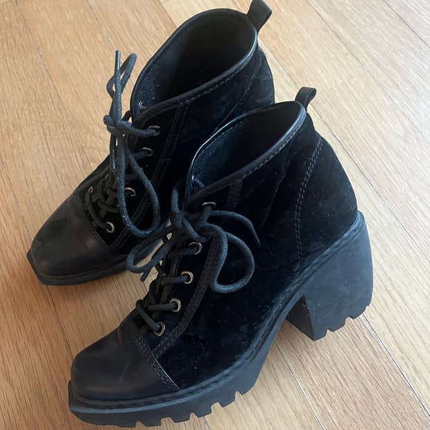 오프닝세레모니 부츠