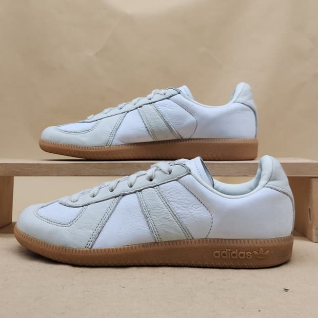 아디다스 BW 아미 스니커즈 250