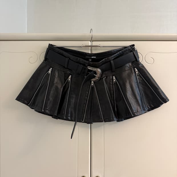 Fashion nova 가죽 스커트