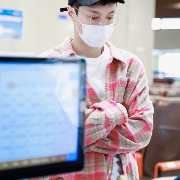 R13(알써틴,알썰틴) 버튼업 체크 셔츠 자켓 판매 합니다.