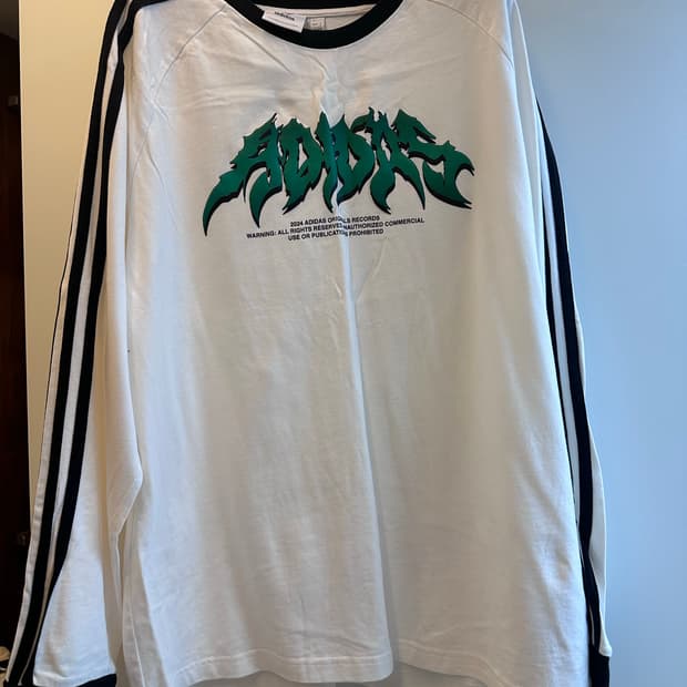 아디다스 플레임 삼선 롱슬리브티