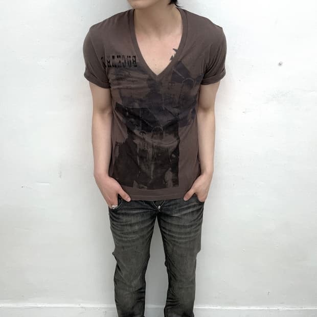 Buckaroo grunge v neck short sleeve