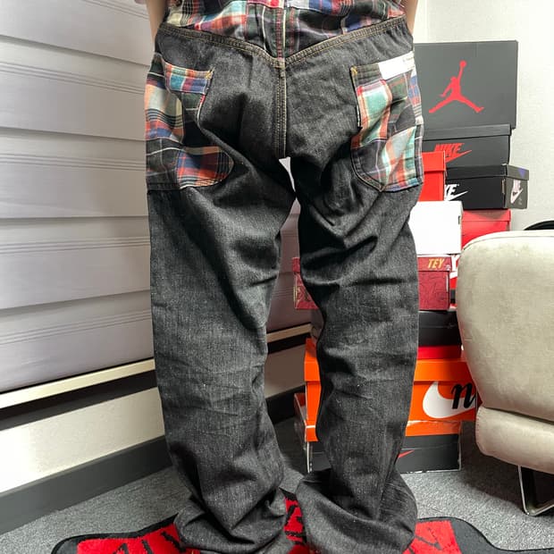 CONCAVE 체크 패치 블랙 데님 팬츠 (30-32 추천)