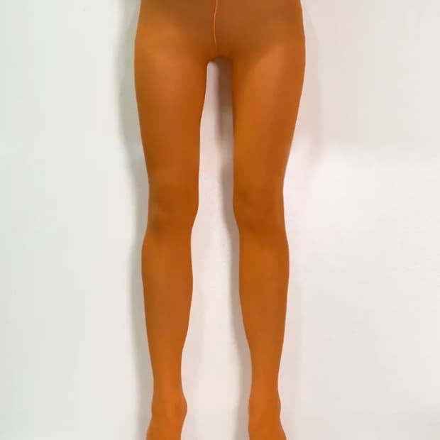 오렌지색 타이츠
