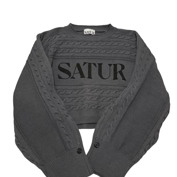 SATUR 세터 케이블 니트 스웨터