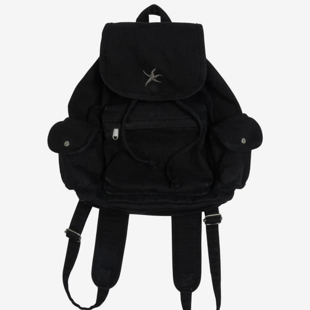 더콜디스트모먼트 백팩 블랙