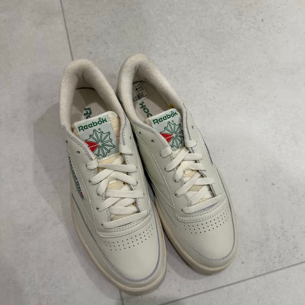 리복 클럽c 270 크림