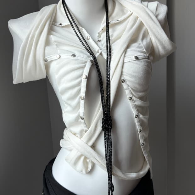 black button Necklace