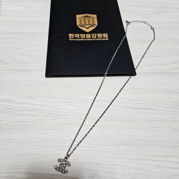 [정품] 샤넬 CC 로고 목걸이 (한국명품감정원 보증서)