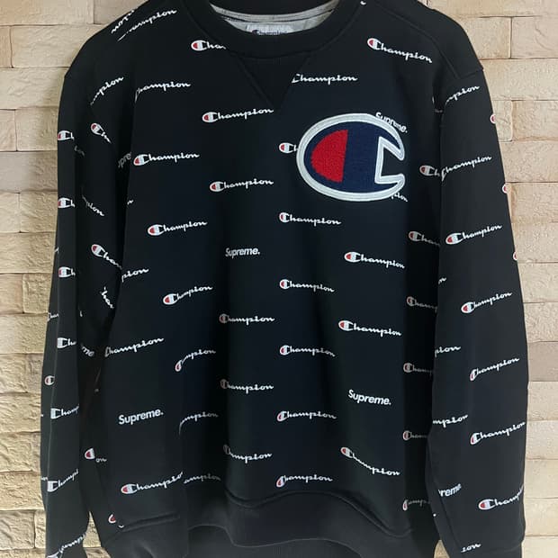 슈프림 champion 콜라보 맨투맨 블랙