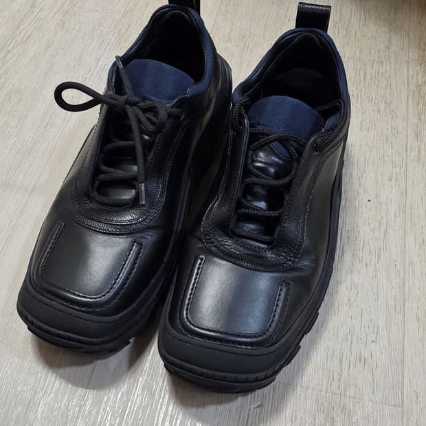 [43] 키코 코스타디노브 톤킨 블랙