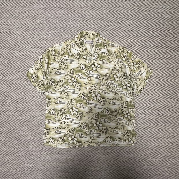 VINTAGE hawaiian shirt