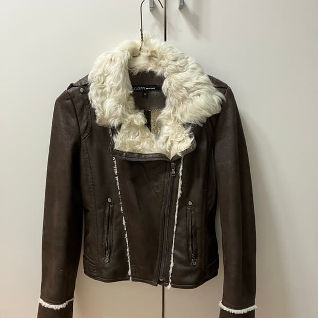 크롭 가죽자켓 빈티지 데스라이즈 데라 퍼자켓