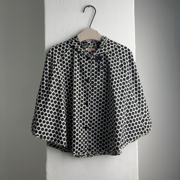 MARNI 1999 Pre-Fall collection cape