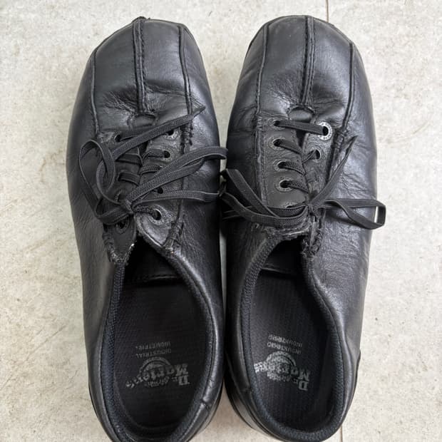 닥터마틴 스니커즈 270