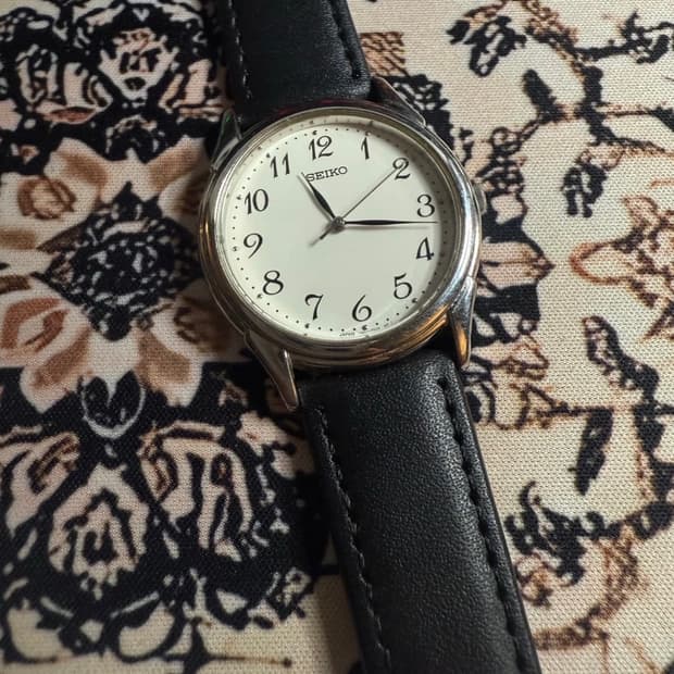 세이코 빈티지 쿼츠 시계