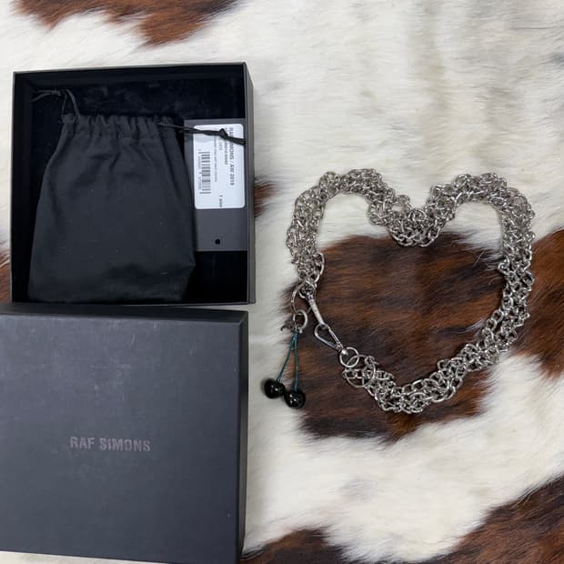 라프시몬스 19AW 체리참 트위스트 월렛 체인