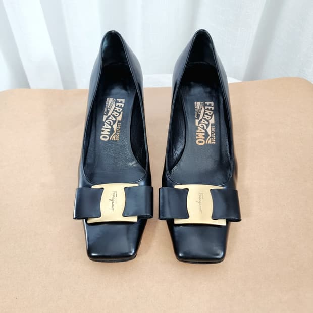 페라가모 Ferragamo 키튼힐 슈즈 구두 (235/6.5) 상태양호