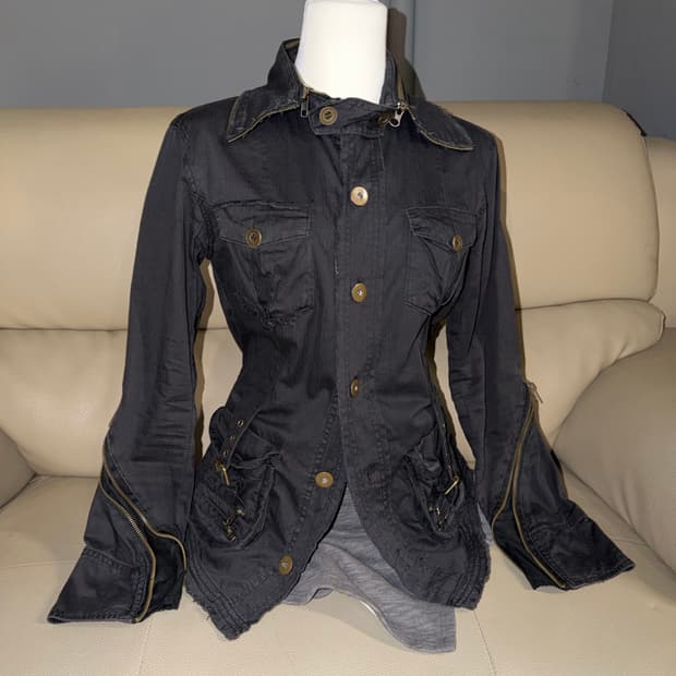 semantic design archive detail jacket