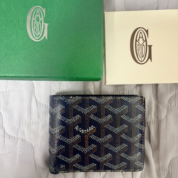 고야드 빅투아르 반지갑 네이비