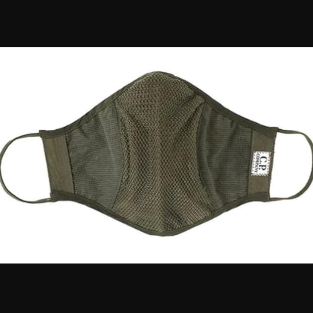 미개봉 . CP컴퍼니 재패니즈 메쉬 니티드 마스크 밀리터리 그린 카키