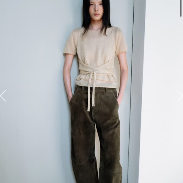 모노하 반팔니트+니트 슬리브리스 셋업 