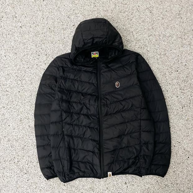 베이프 BATES] 블랙 경량패딩 판매해요🖤🦧